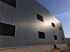 長沙彩鋼瓦應用案例_長沙雨花區桃花村鋼結構廠房